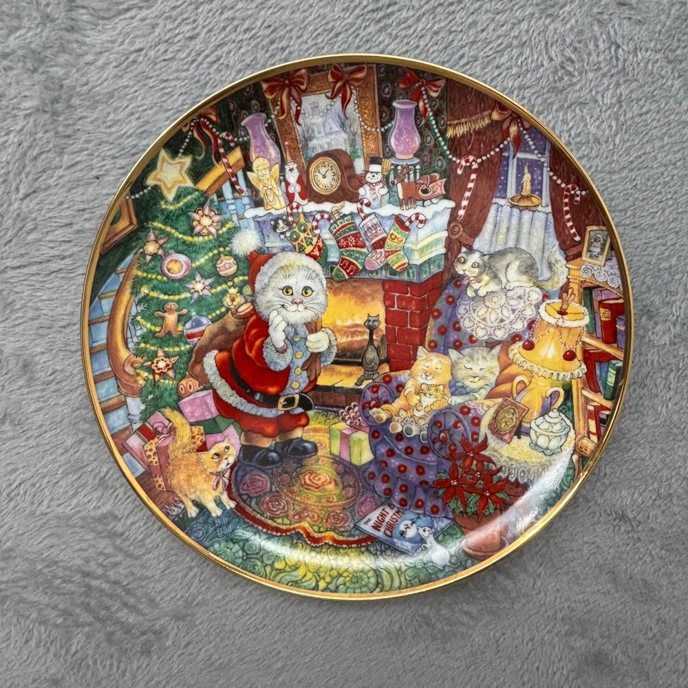 Franklin Mint Bill Bell Not a Creature Was Purring Christmas Cat Plate COA 24k